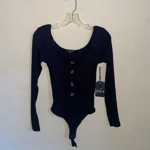 Medium Ribbed Faux-button Long Sleeve Bodysuit w/ Clasp